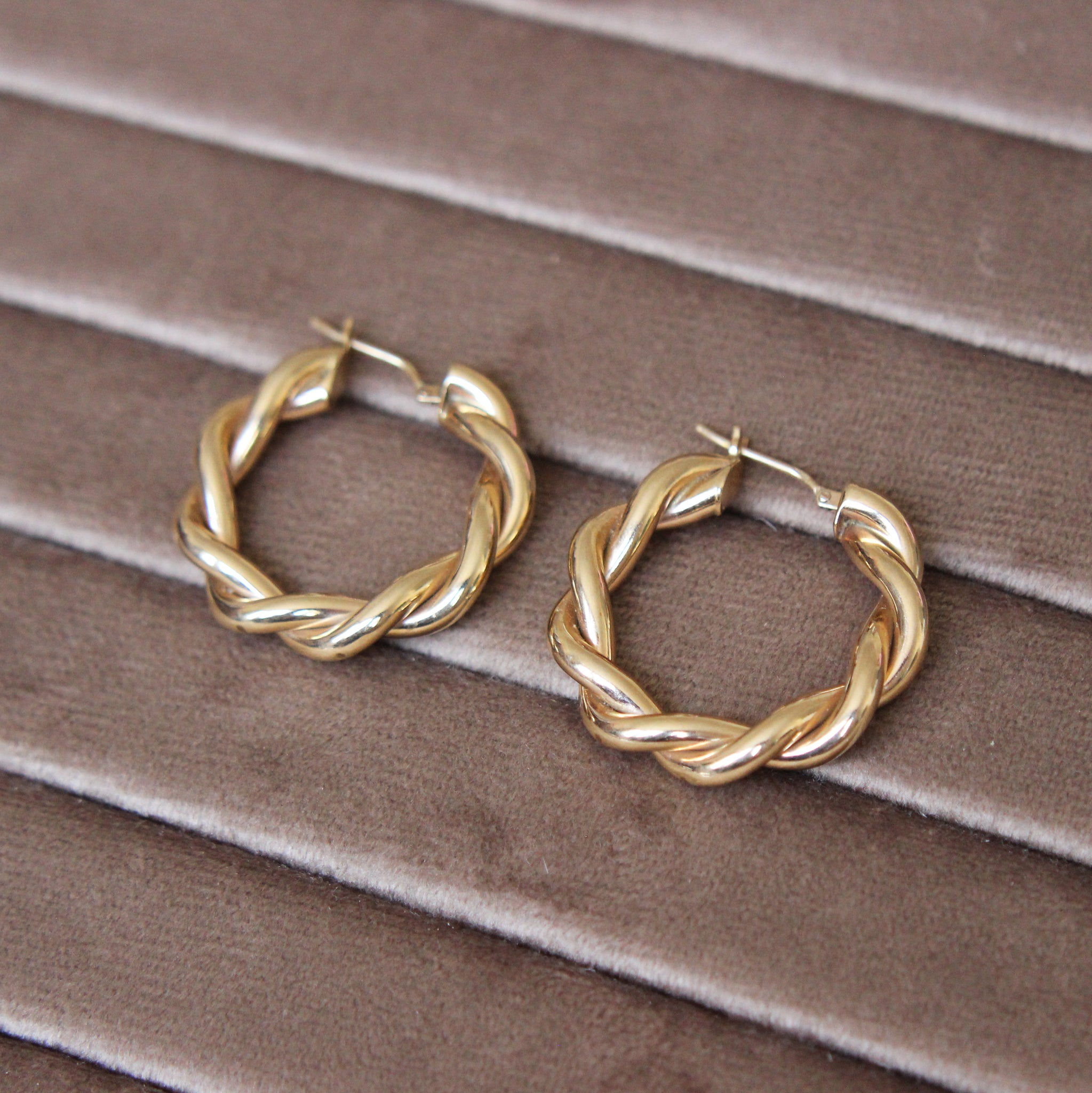 Twist hoops deals